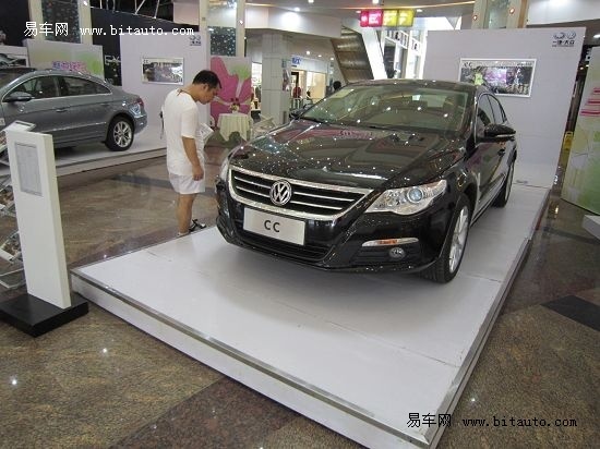 伊朗展示CM-300LA发射器三枚导弹在几分钟内齐发！